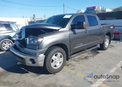 2012 Toyota Tundra Grade 5.7L V8 z USA, uszkodzony, nr VIN 5TFEY5F1XCX122582